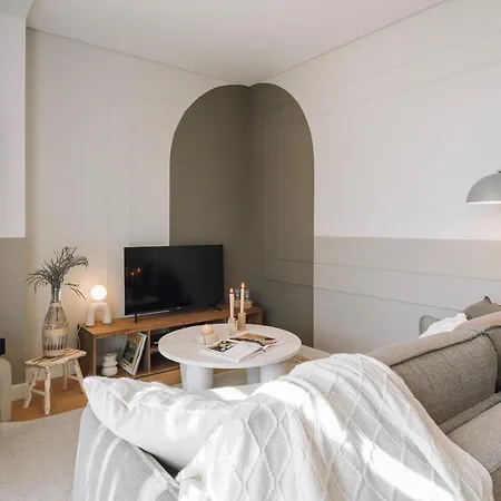 Cuore - 1 Bedroom And Terrace In Santo Antonio * ליסבון